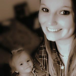 Meet your Posher, Caitlin